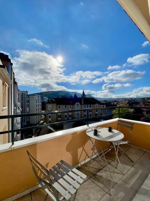 Toit-Terrasse Traversant Plein Centre 100M Du Lac Apartment Annecy Ngoại thất bức ảnh