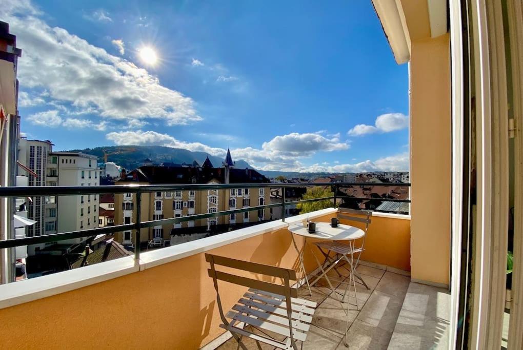 Toit-Terrasse Traversant Plein Centre 100M Du Lac Apartment Annecy Ngoại thất bức ảnh
